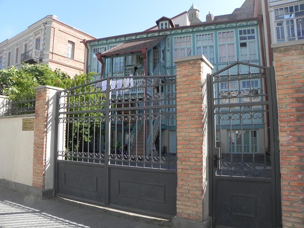 Old Yard Guest House Tbilisi Exterior foto